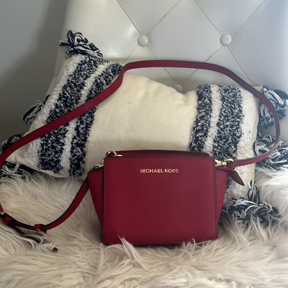 Michael Kors crossbody purse - Picture 3 of 5
